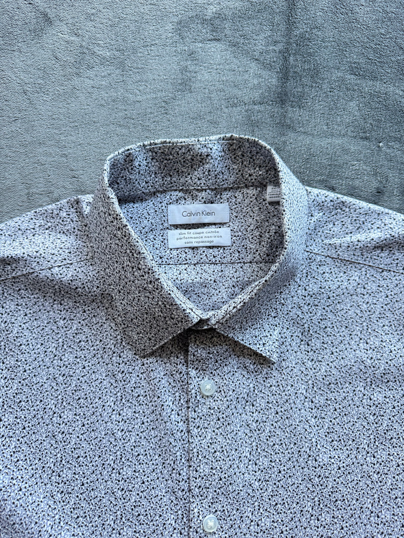 (XL) Calvin Klein Slim Fit Shirt