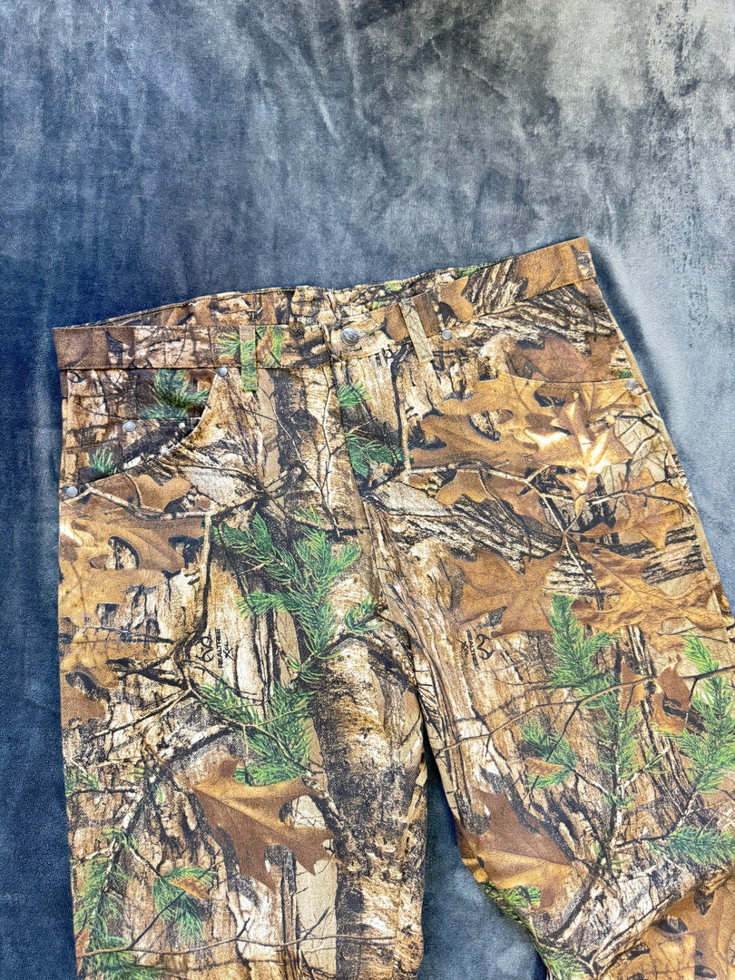 (XL) Wrangler ProGear Camo jeans