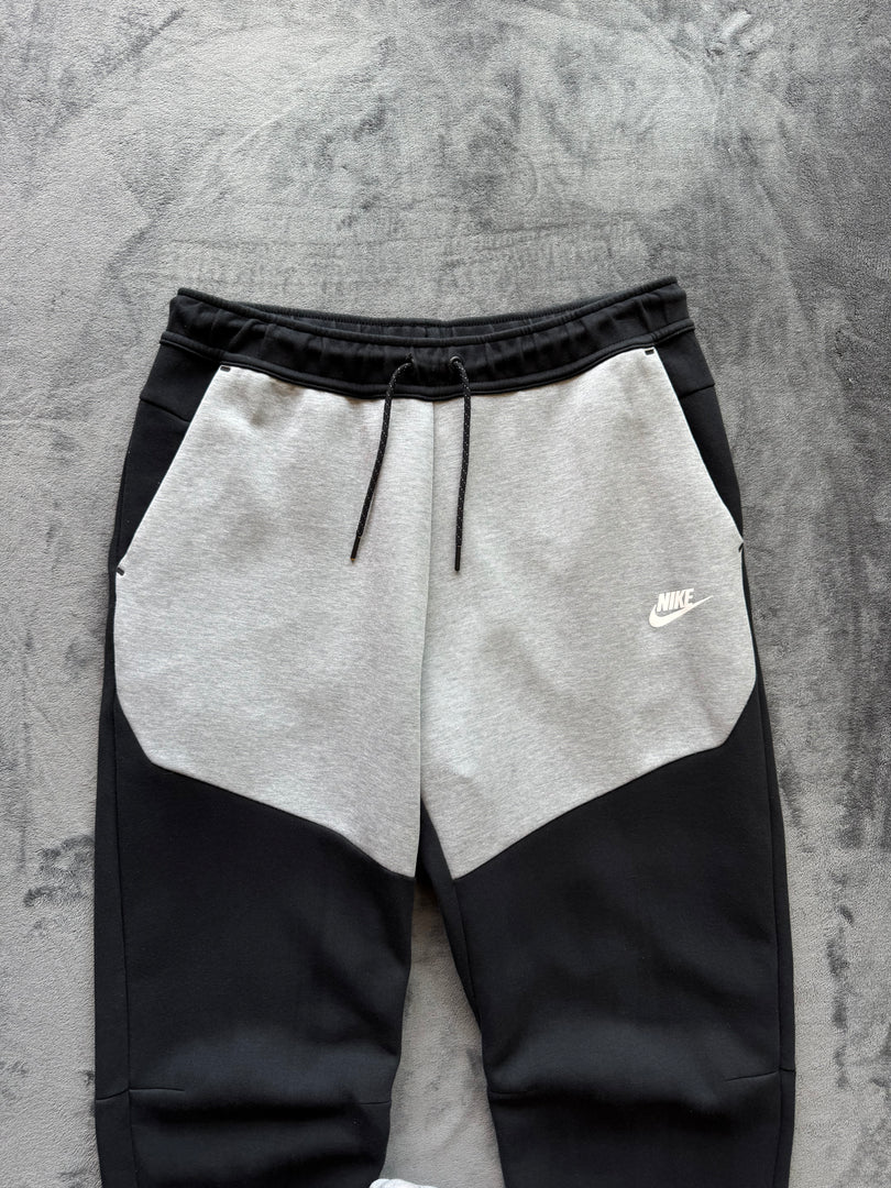 (L) Nike Tech Fleece мъжко долнище (забележка)