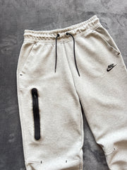 (ДАМСКО) (S) Nike Tech Fleece дамско долнище