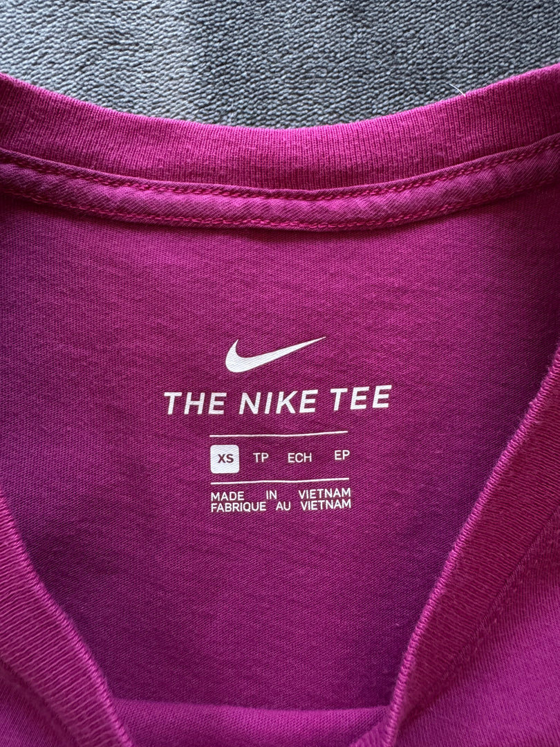 (XS) Nike T-shirt