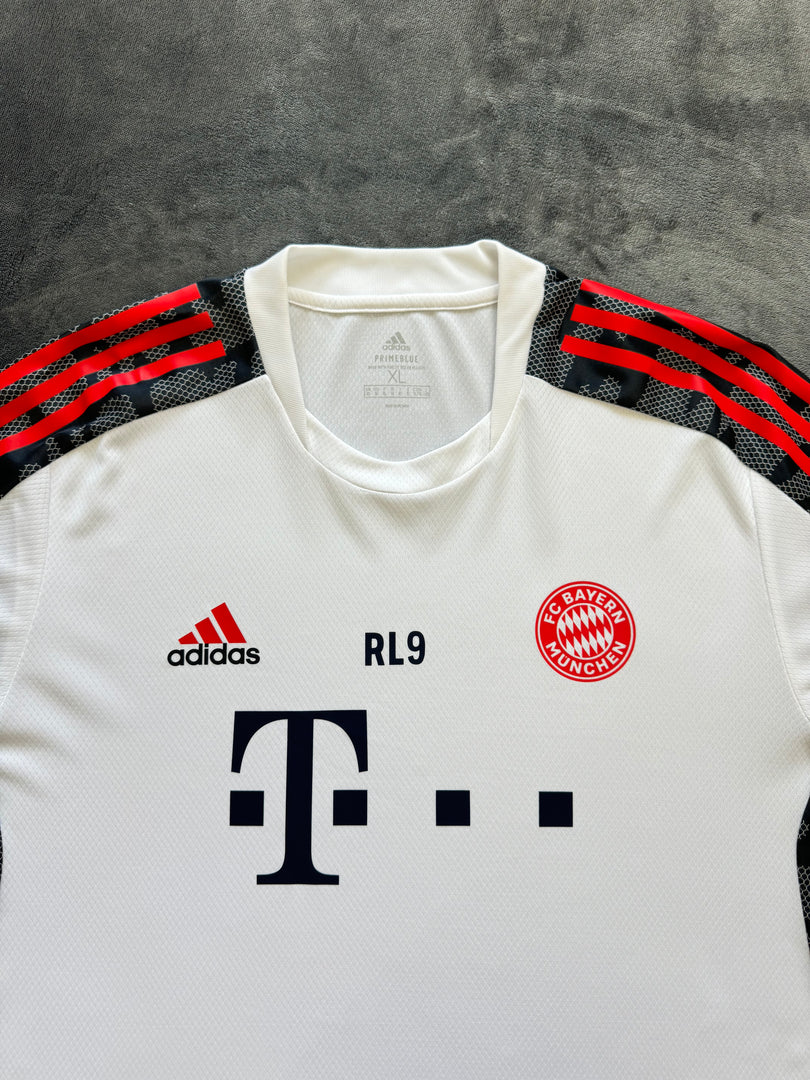 (XL) Adidas x Bayern Munchen Lewandowski (R.L) 2021 Jersey T-Shirt