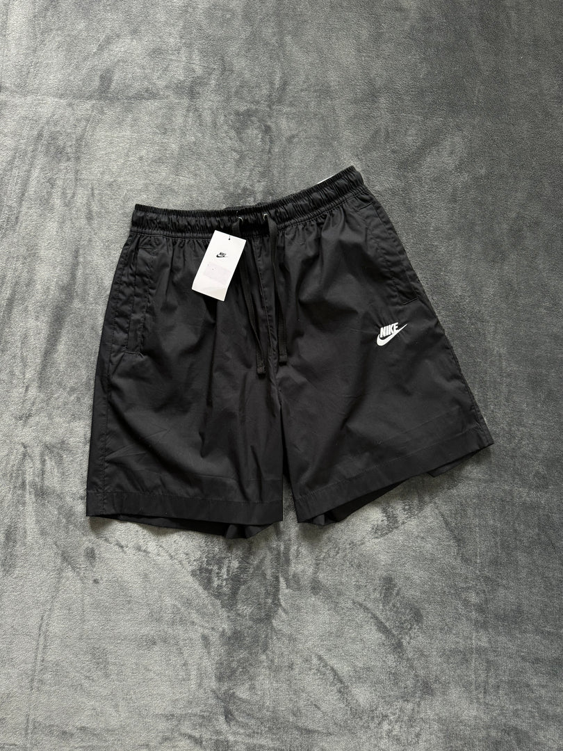 (M/L) Nike NSW Shorts