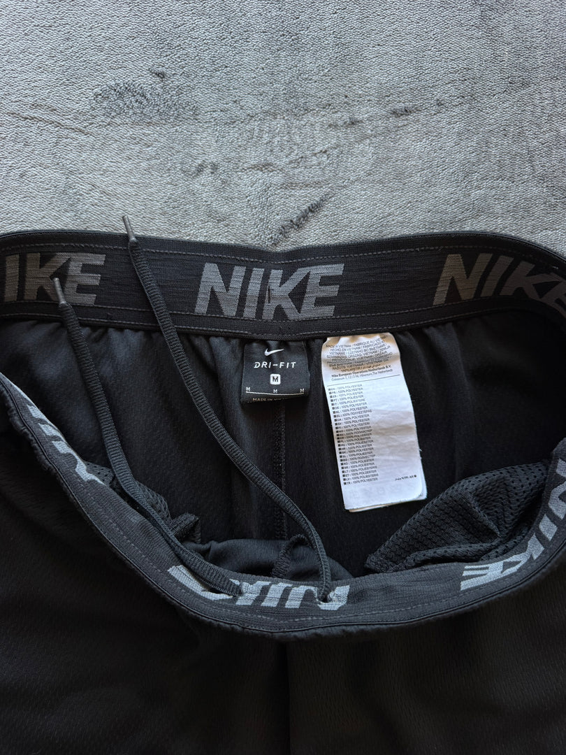 (M) Nike Dri Fit мъжки шорти (ластик)