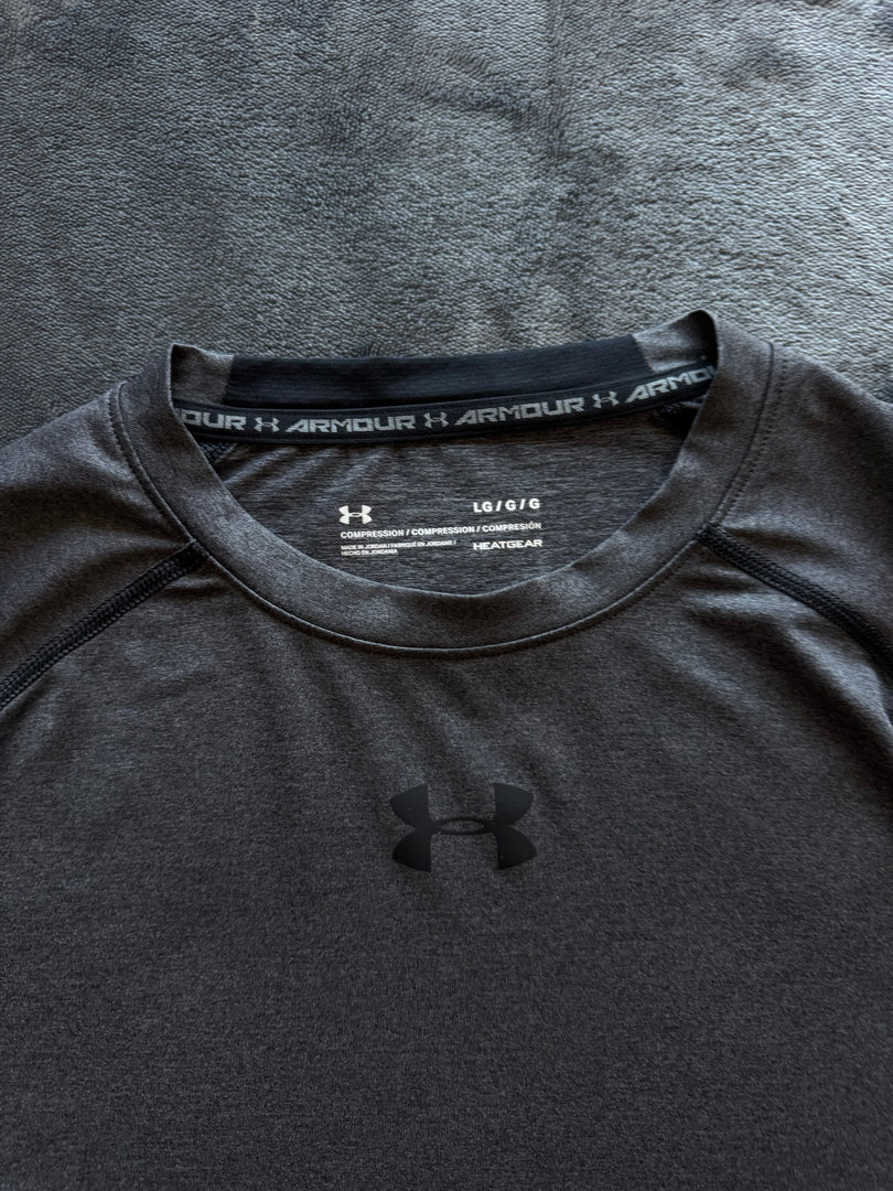 (L) Under Armour  мъжка тениска компресия