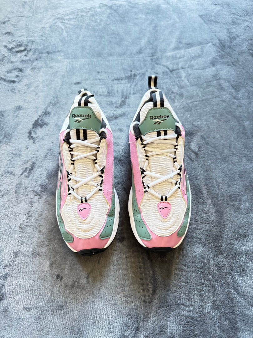 (40) Reebok DMX Series 2000 Shoes