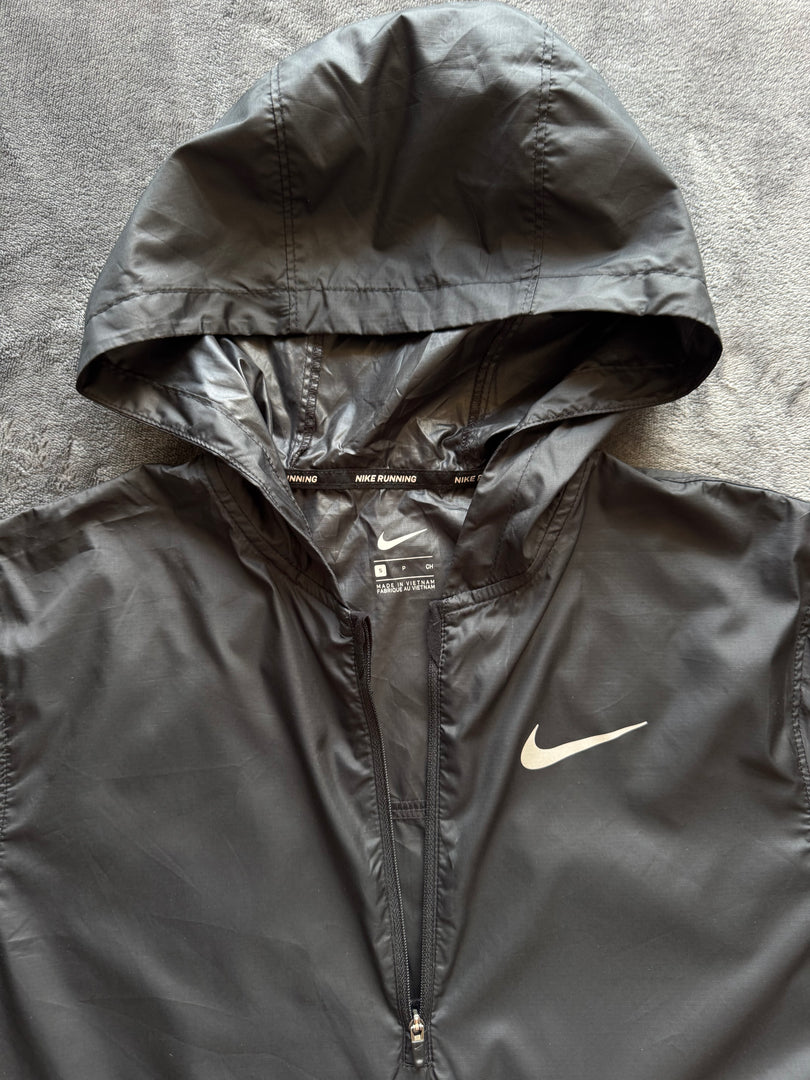(S) Nike Dri Fit мъжка ветровка с къс ръкав