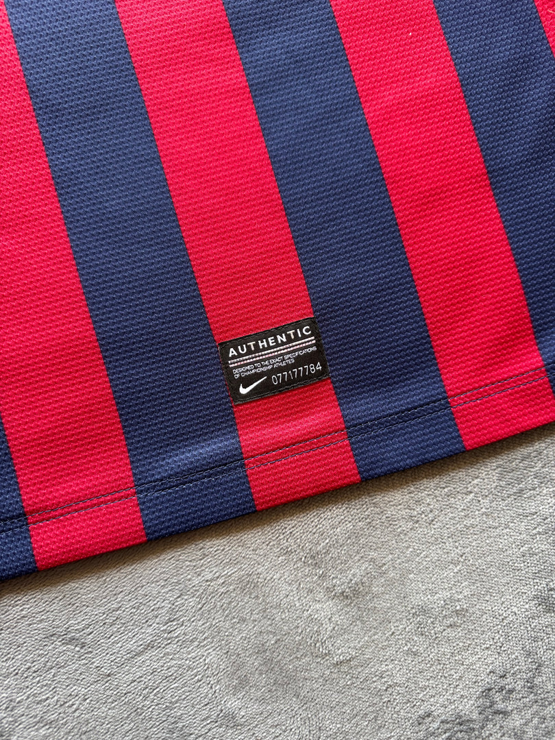 (НОВО) (S-M) Nike x FCB 2013/14 дамска тениска размер XL (ще стане за мъжко S-M размер)