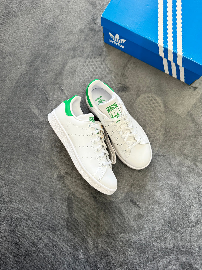 (36) Adidas Stan Smith J Shoes