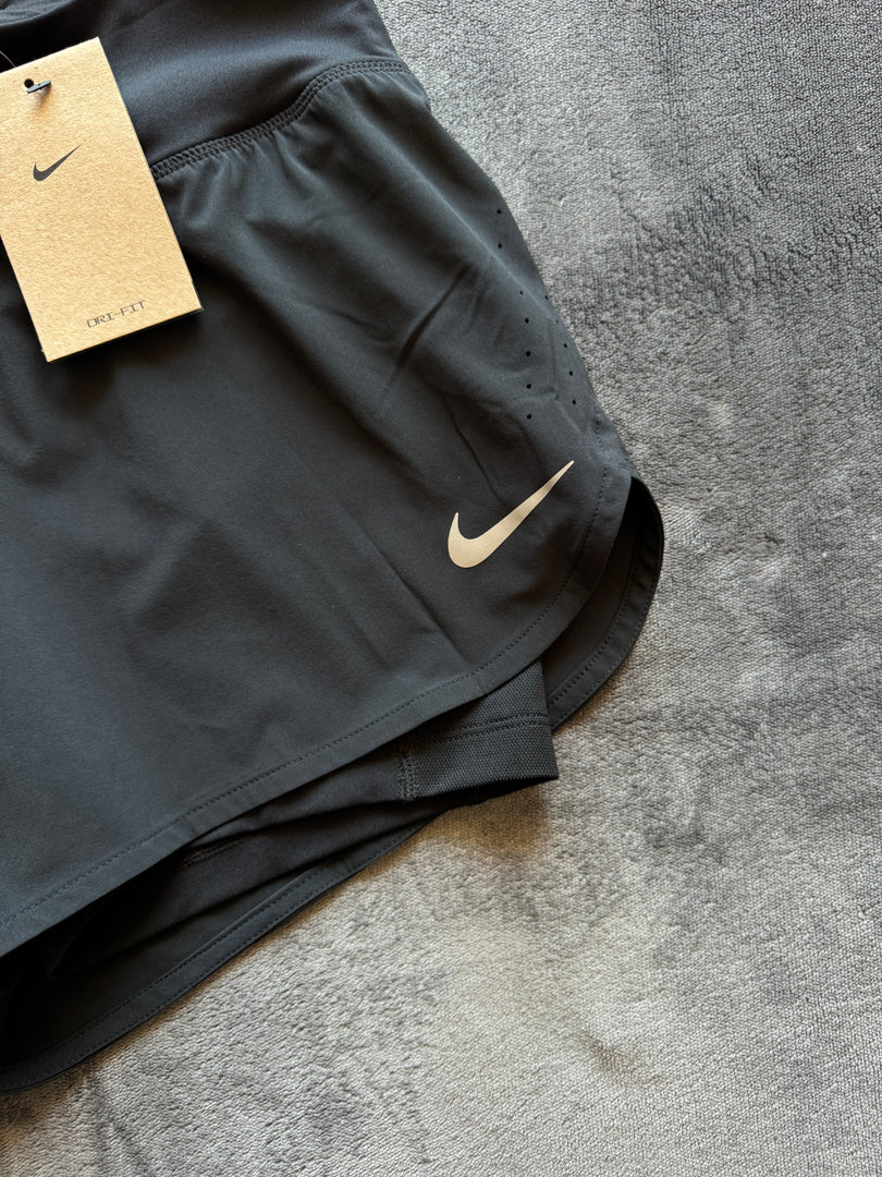 (НОВО) (ДАМСКО) (M) Nike Dri Fit дамски шорти с клин