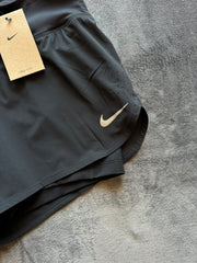 (НОВО) (ДАМСКО) (M) Nike Dri Fit дамски шорти с клин