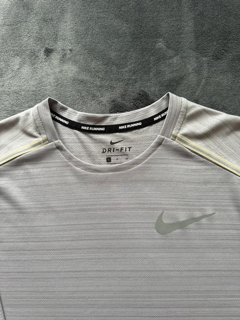 (S) Nike Dri Fit Longsleeve Shirt