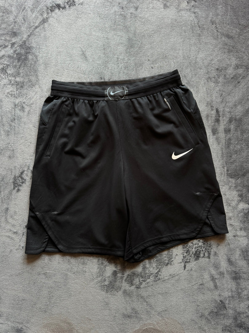 (XL) Nike Aeroswift мъжки шорти (забележка 3-4 снимки)