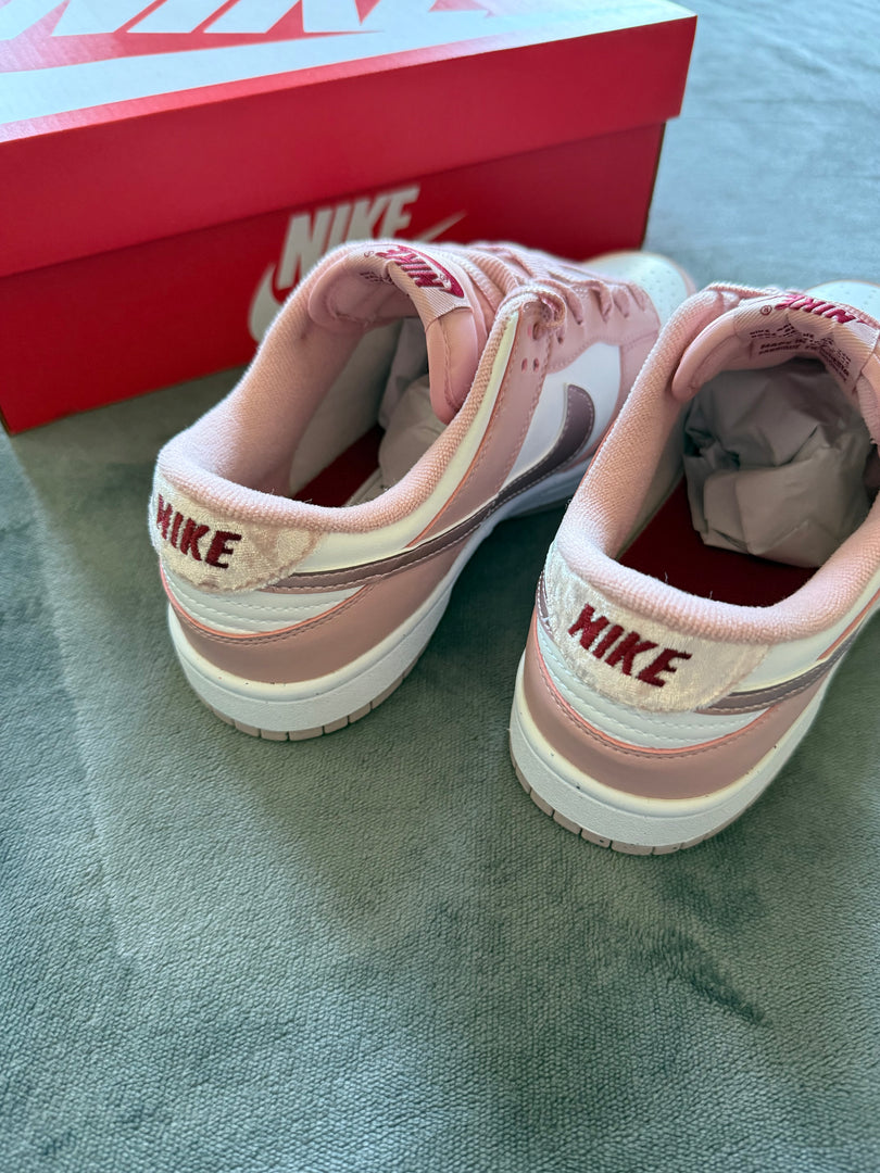 (37.5-40) Nike Air Dunk Low “Pink Velvet” обувки
