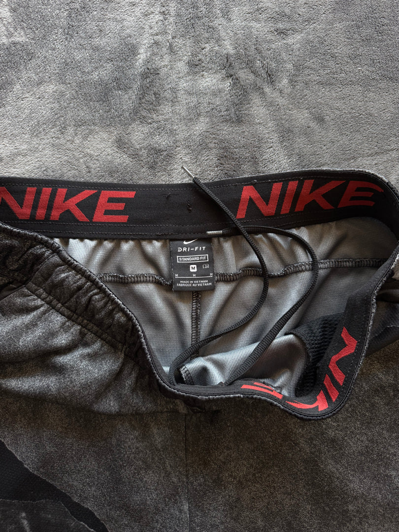 (M) Nike Dri Fit мъжки шорти