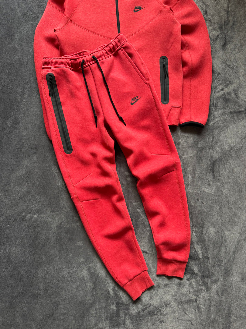 (S) Nike Tech Fleece Tracksuit (ново липсва етикет)