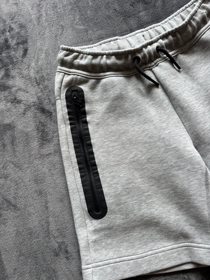 (ДЕТСКО) (137-147см) Nike Tech Fleece детски шорти