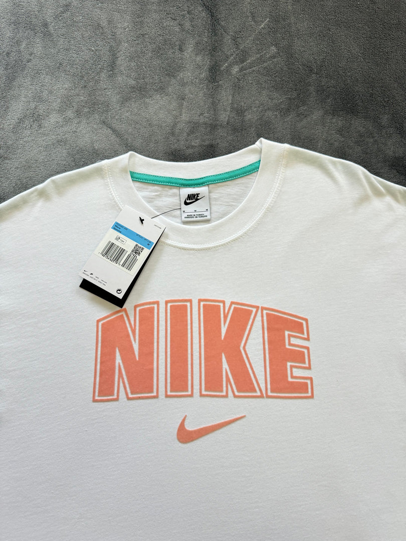 (M) Nike Sportswear T-Shirt