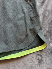 (ЗАБЕЛЕЖКА) (M) Nike Dri Fit мъжки шорти (липсват връзки)