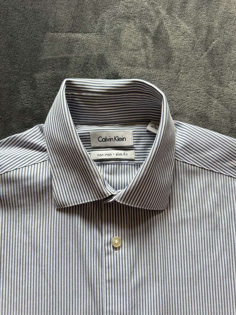 (M) Calvin Klein Non Iron Slim Fit Shirt