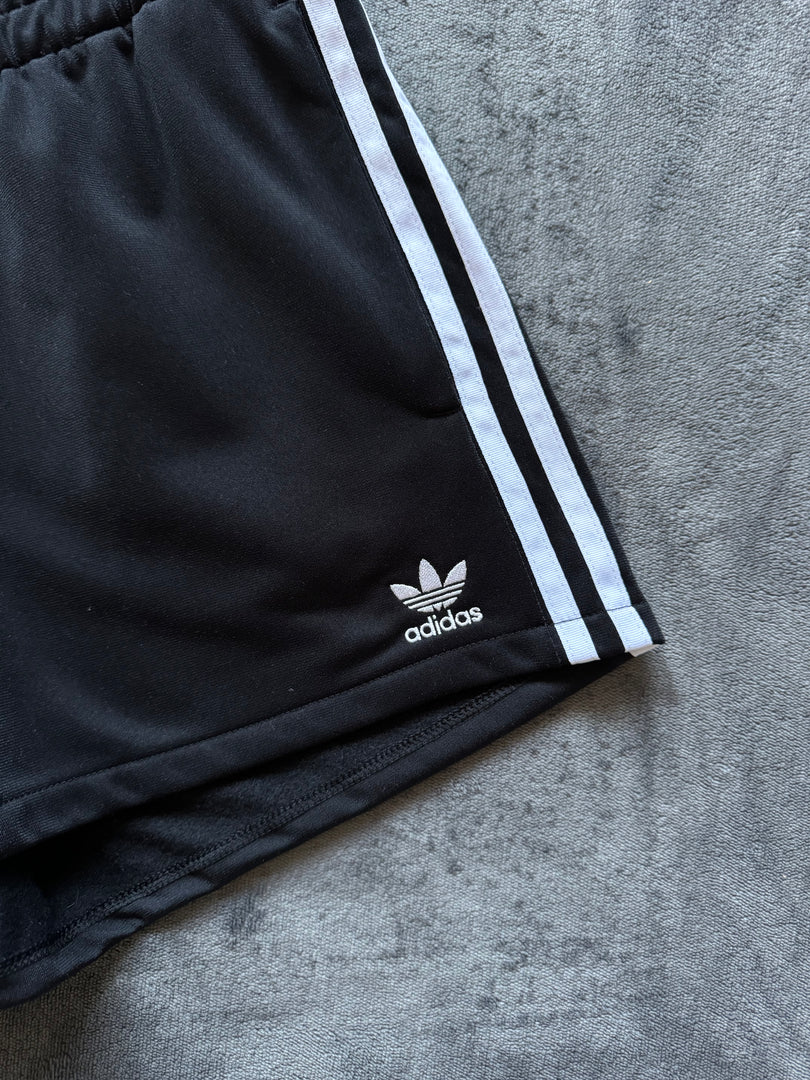 (ДАМСКО) (S) Adidas Originals Shorts