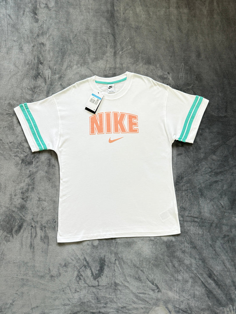 (M) Nike Sportswear T-Shirt