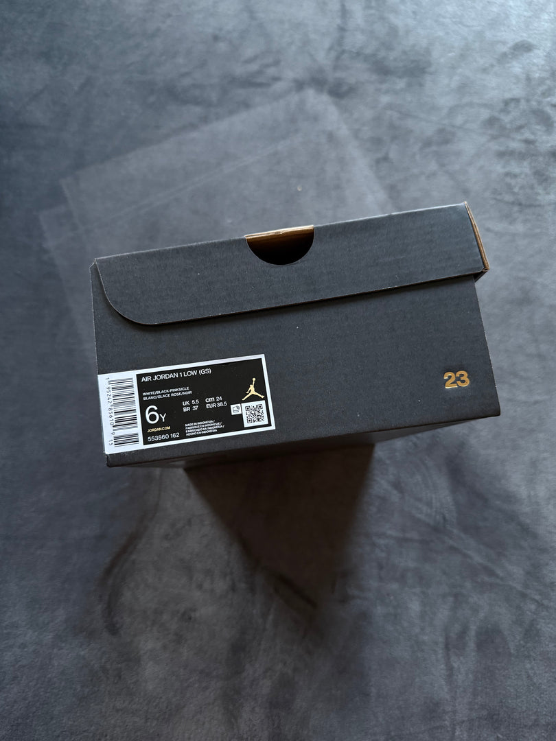 (36-38.5) Nike Air Jordan 1 Low Smoke Grey (GS) обувки