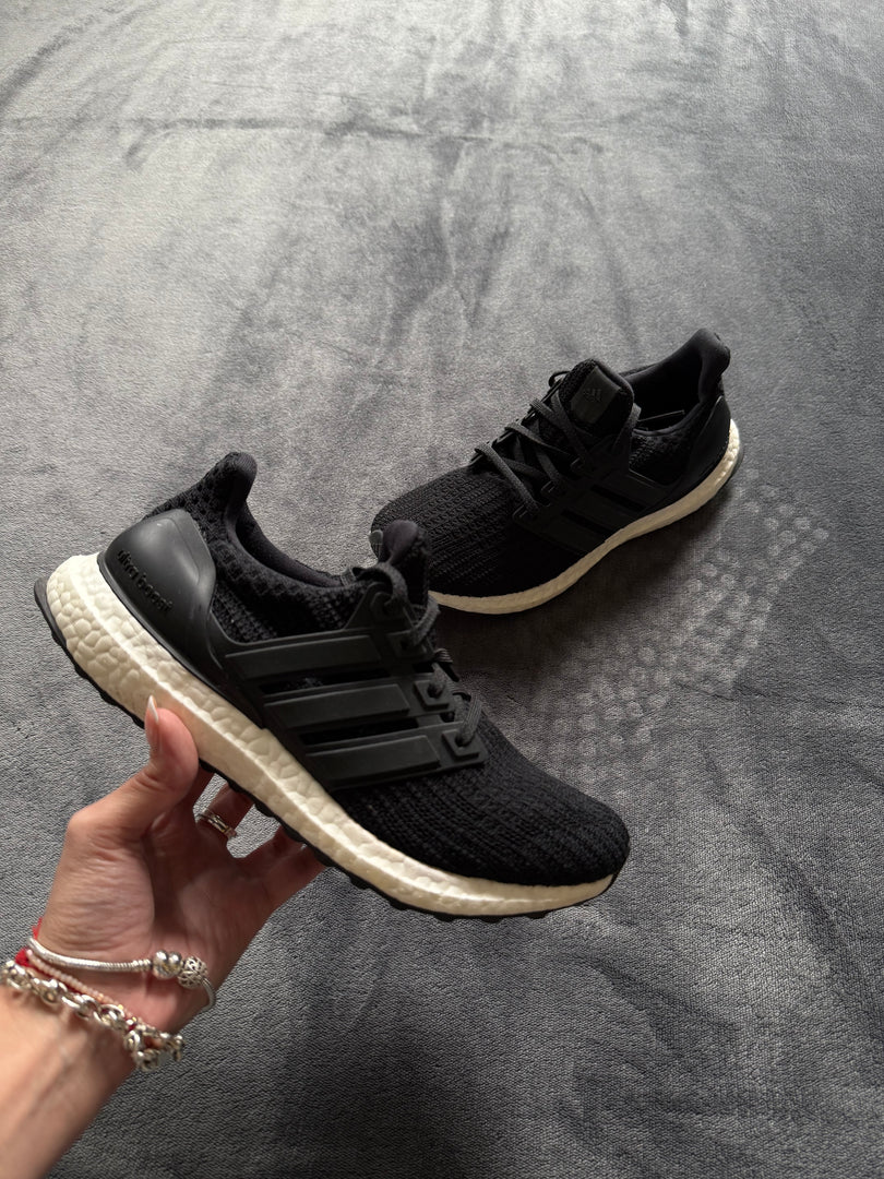 (38) Adidas Ultra Boost 4.0 обувки