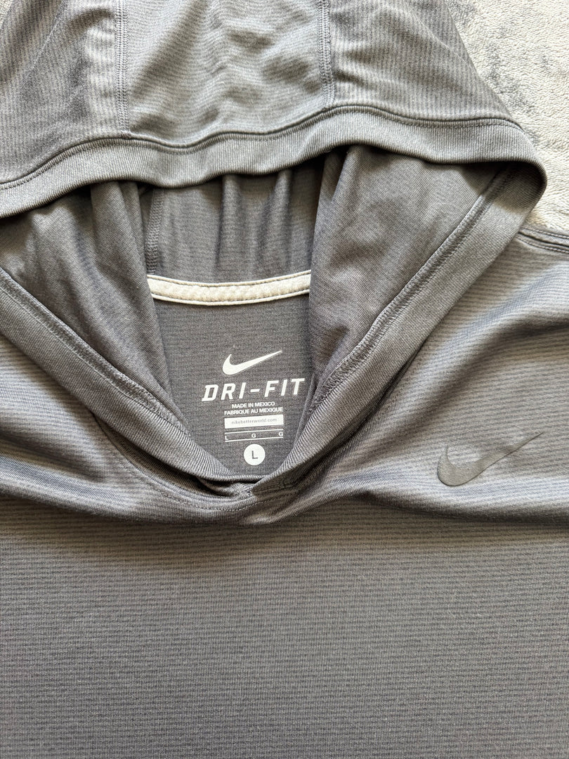 (L) Nike Dri Fit Hooded Longsleeve Shirt