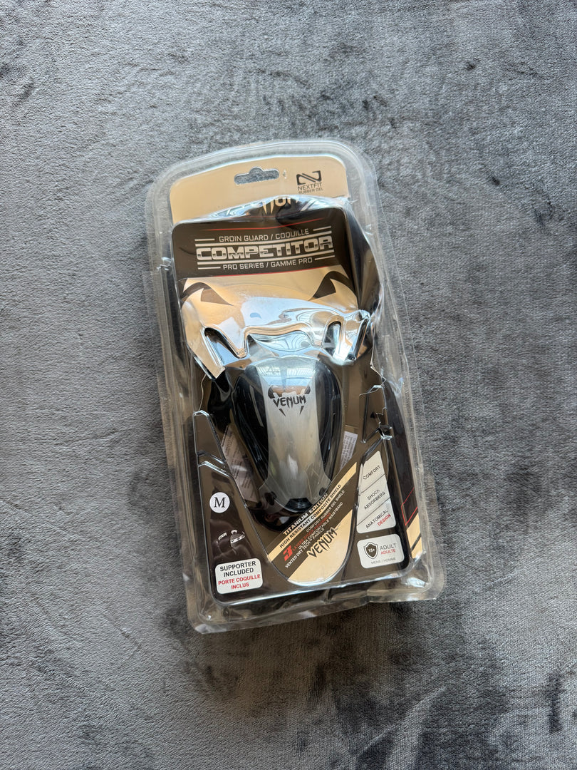 (M) Venum Competitor Pro Series Groin Guard протектор за слабини (Ново)