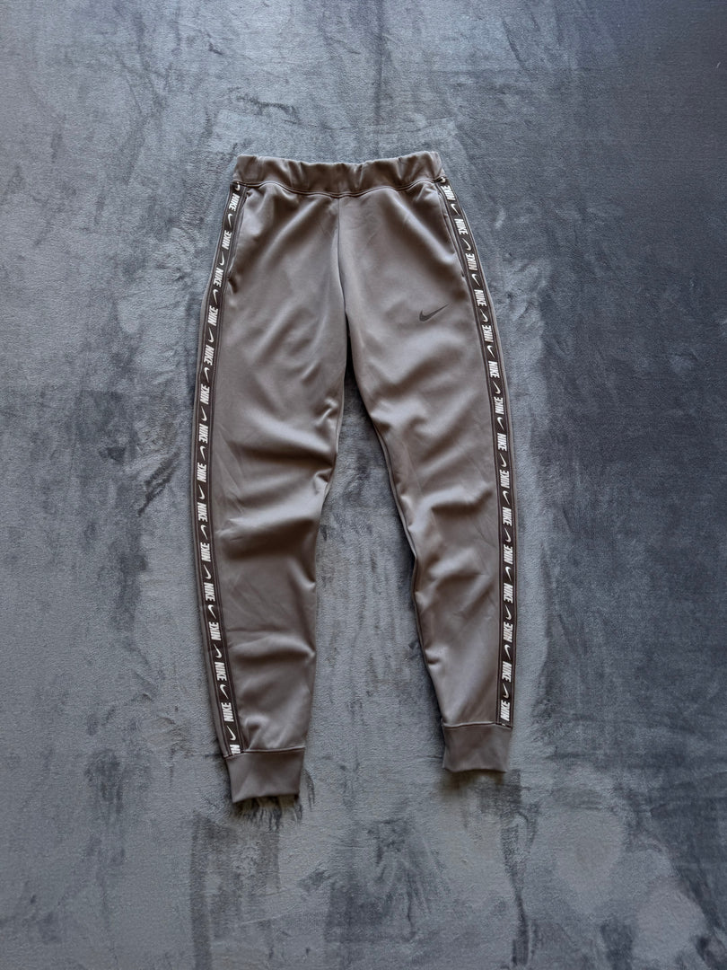 (ДАМСКО) (XS) Nike Repeat дамско долнище