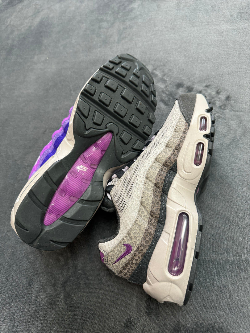 (38) Nike Air Max 95 Safari Viotech