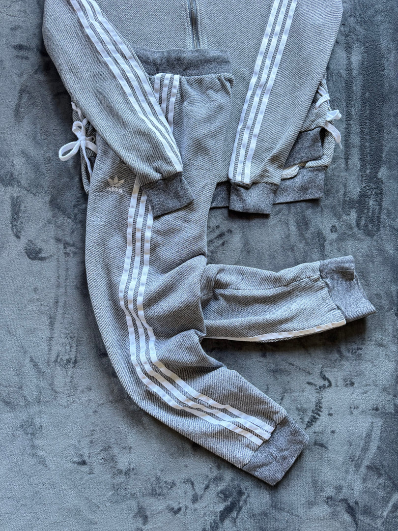 (ДАМСКО) (M) Adidas Originals Tracksuit