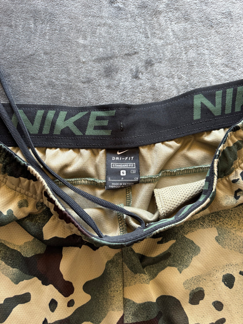 (S) Nike Swoosh Dri Fit мъжки шорти