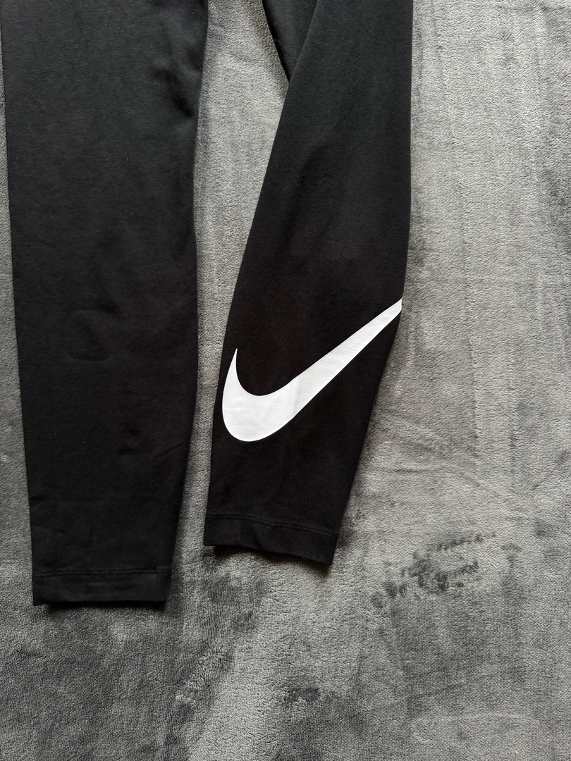 (ДАМСКО) (L) Nike Swoosh Leggings