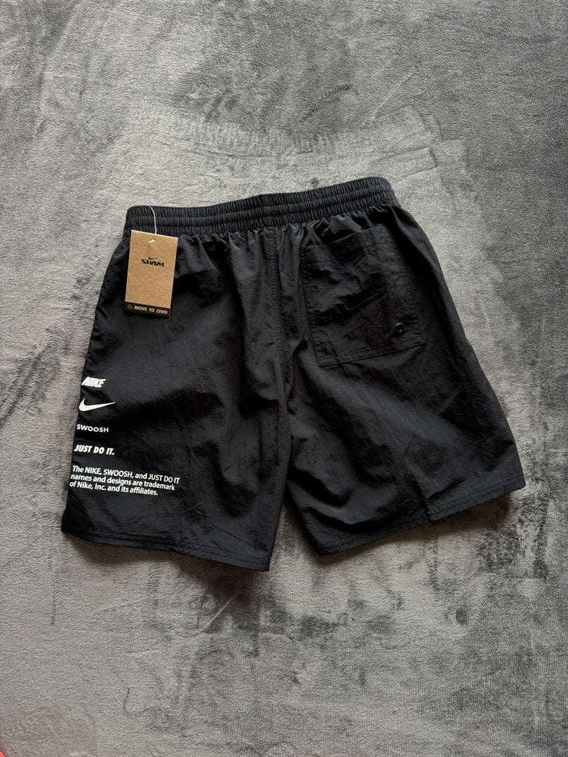 (НОВО) (S/M/L/XL) Nike Swoosh Specs 7 мъжки плувни шорти (NESSG574 код на артикула)