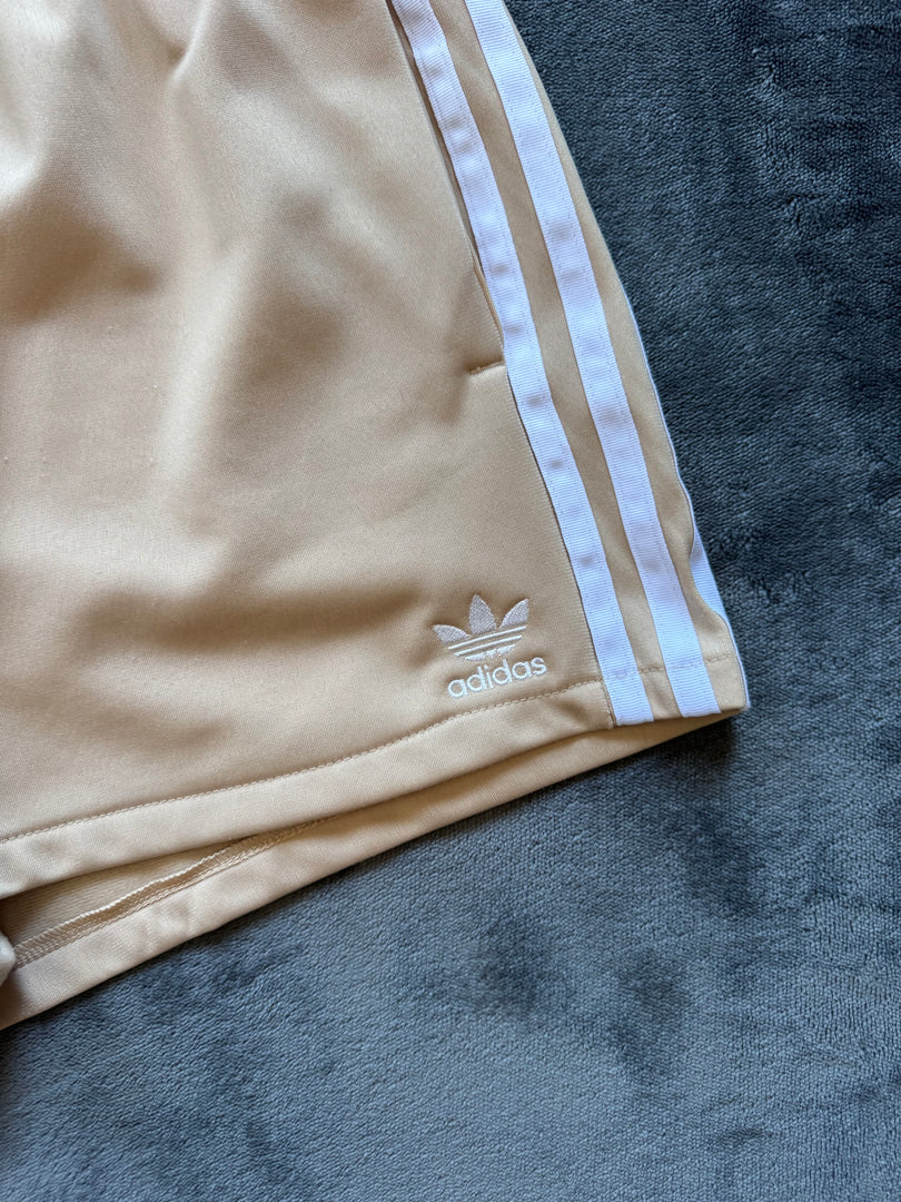 (ДАМСКО) (M) Adidas Originals Shorts
