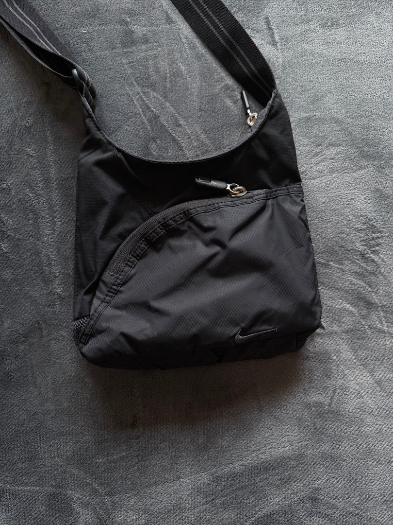 (УНИСЕКС) Nike винтидж ретро чантичка