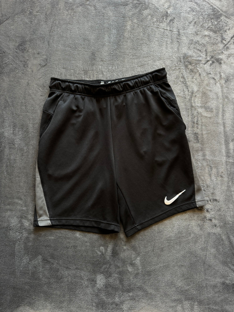 (ЗАБЕЛЕЖКИ) (S) Nike Dri Fit мъжки шорти (лого напукано)