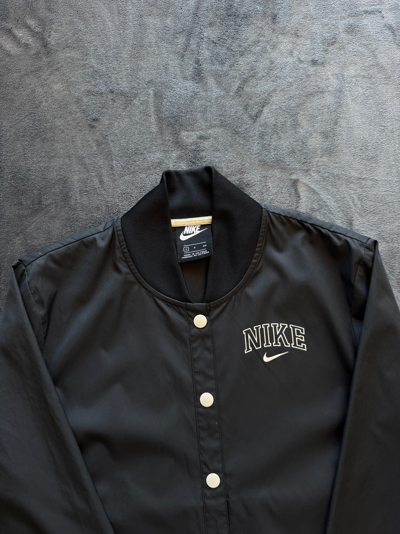 (ДАМСКО) (S) Nike дамско тънко яке