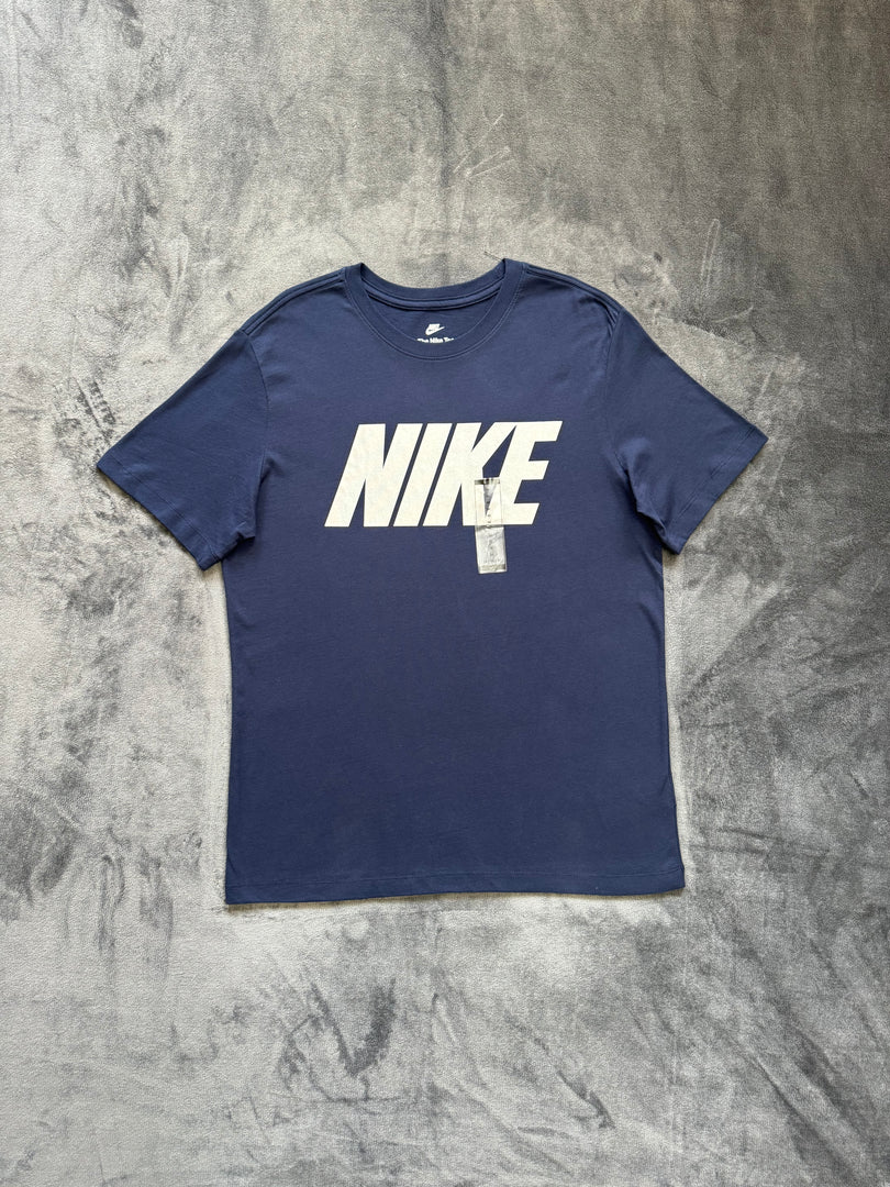 (M) Nike T-Shirt