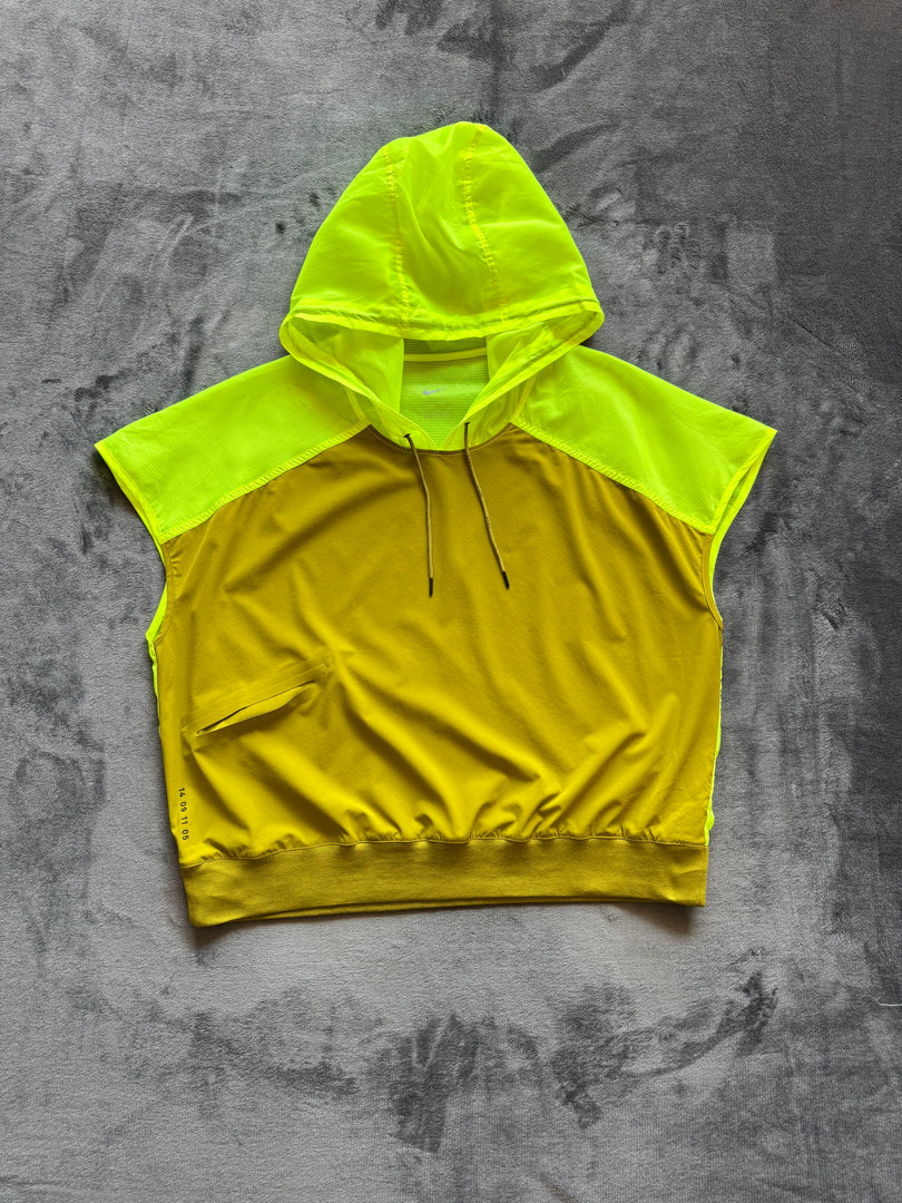 (ДАМСКО) (S) Nike Running Division дамска ветровка без ръкави