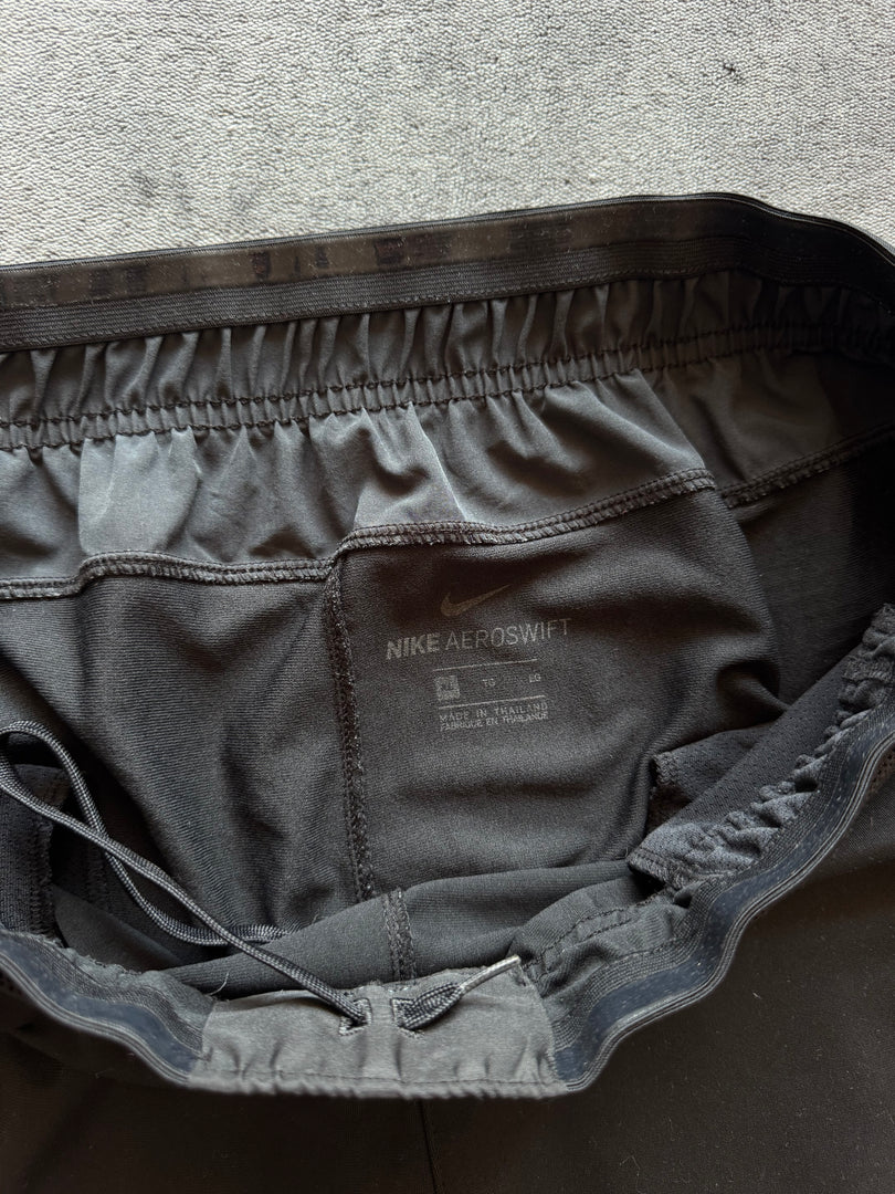 (XL) Nike Aeroswift мъжки шорти (забележка 3-4 снимки)