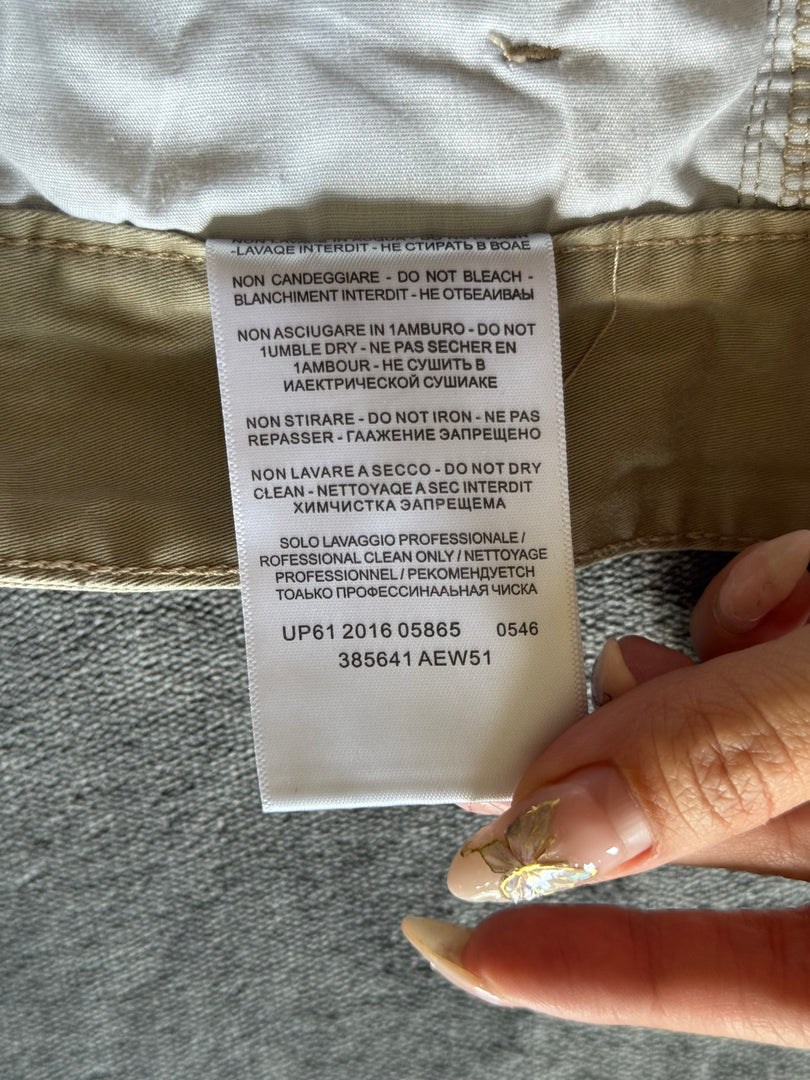 (S) Gucci Tiger Bermuda Chino Shorts