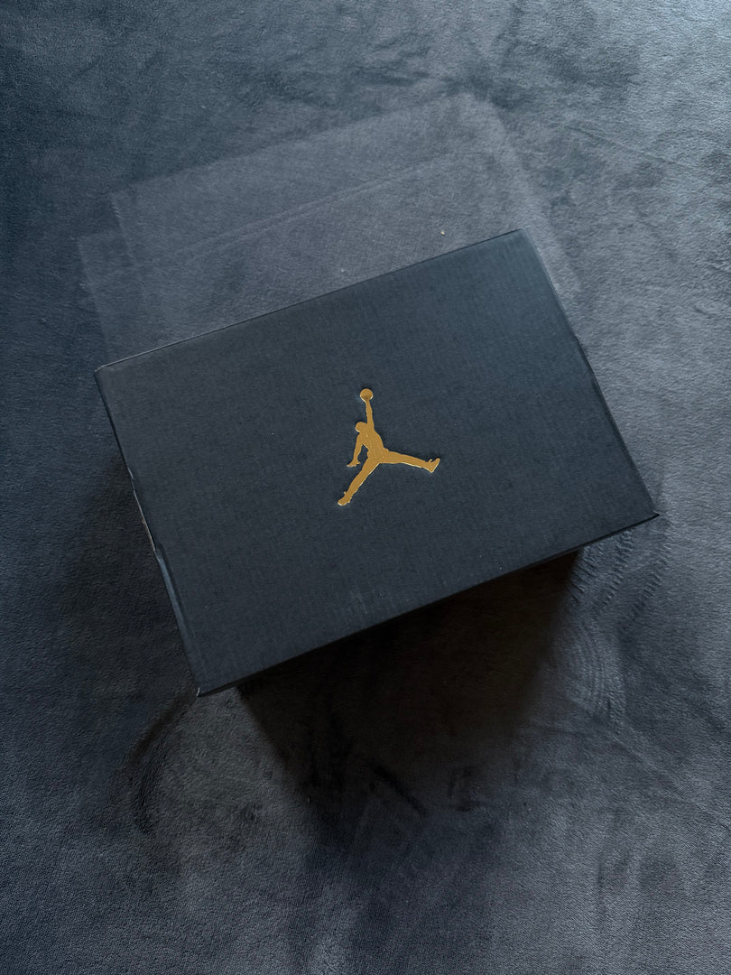 (36-38.5) Nike Air Jordan 1 Low Smoke Grey (GS) обувки
