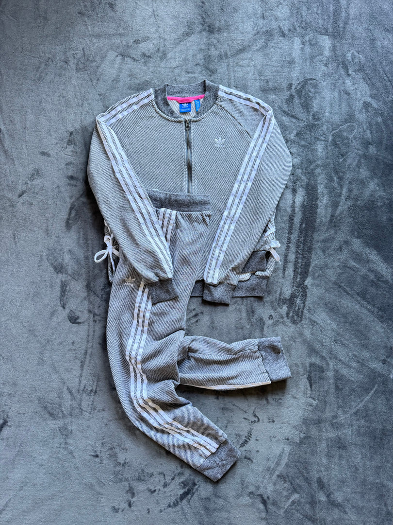 (ДАМСКО) (M) Adidas Originals Tracksuit