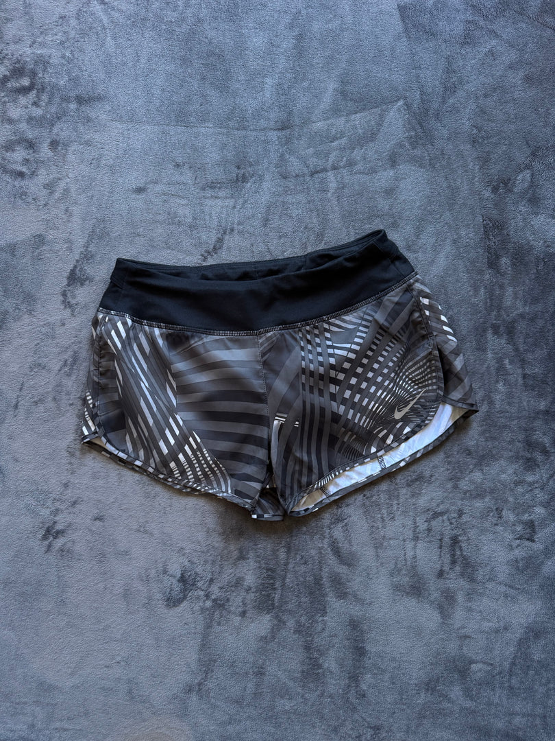 (ДАМСКО) (S) Nike Dri Fit Shorts