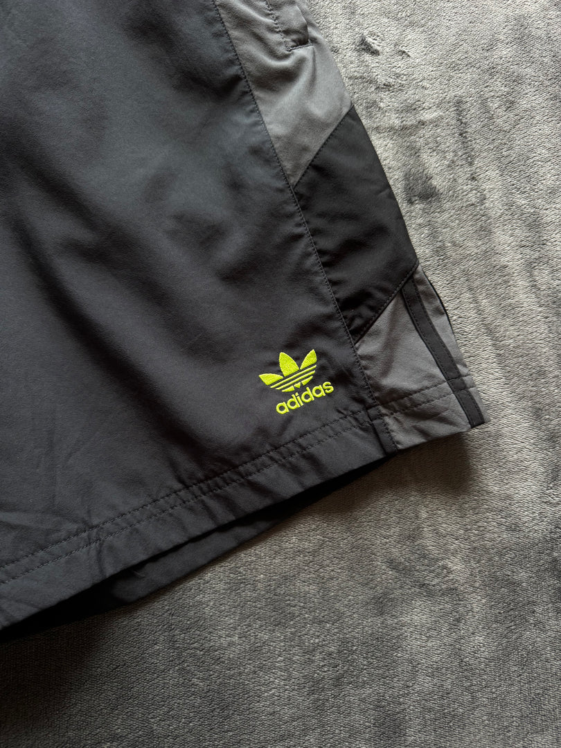 (L) Adidas Originals мъжки шорти (премахнат етикет)