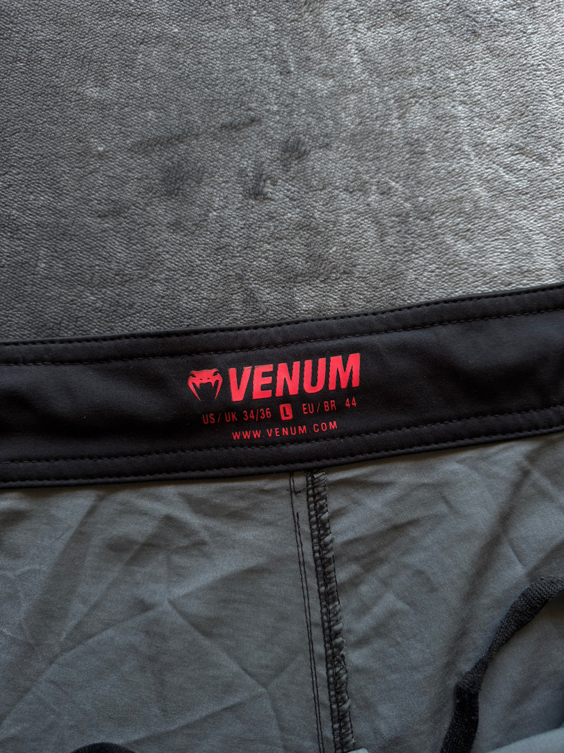 (L) Venum мъжки шорти