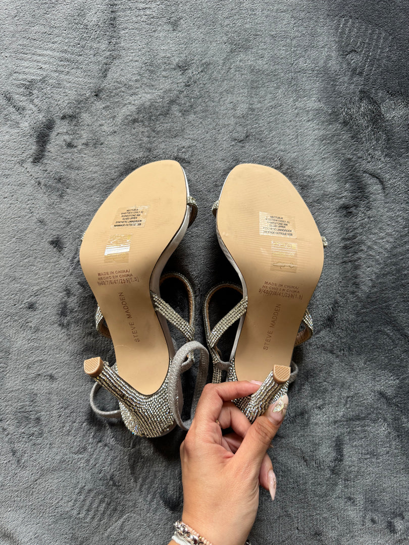 (ДАМСКО) (40) Steve Madden дамски токчета